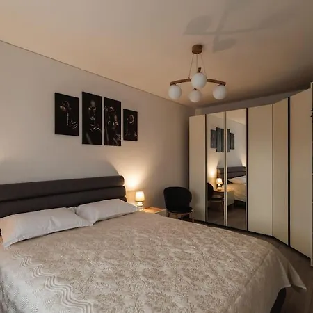 Apartment Modern And Cozy